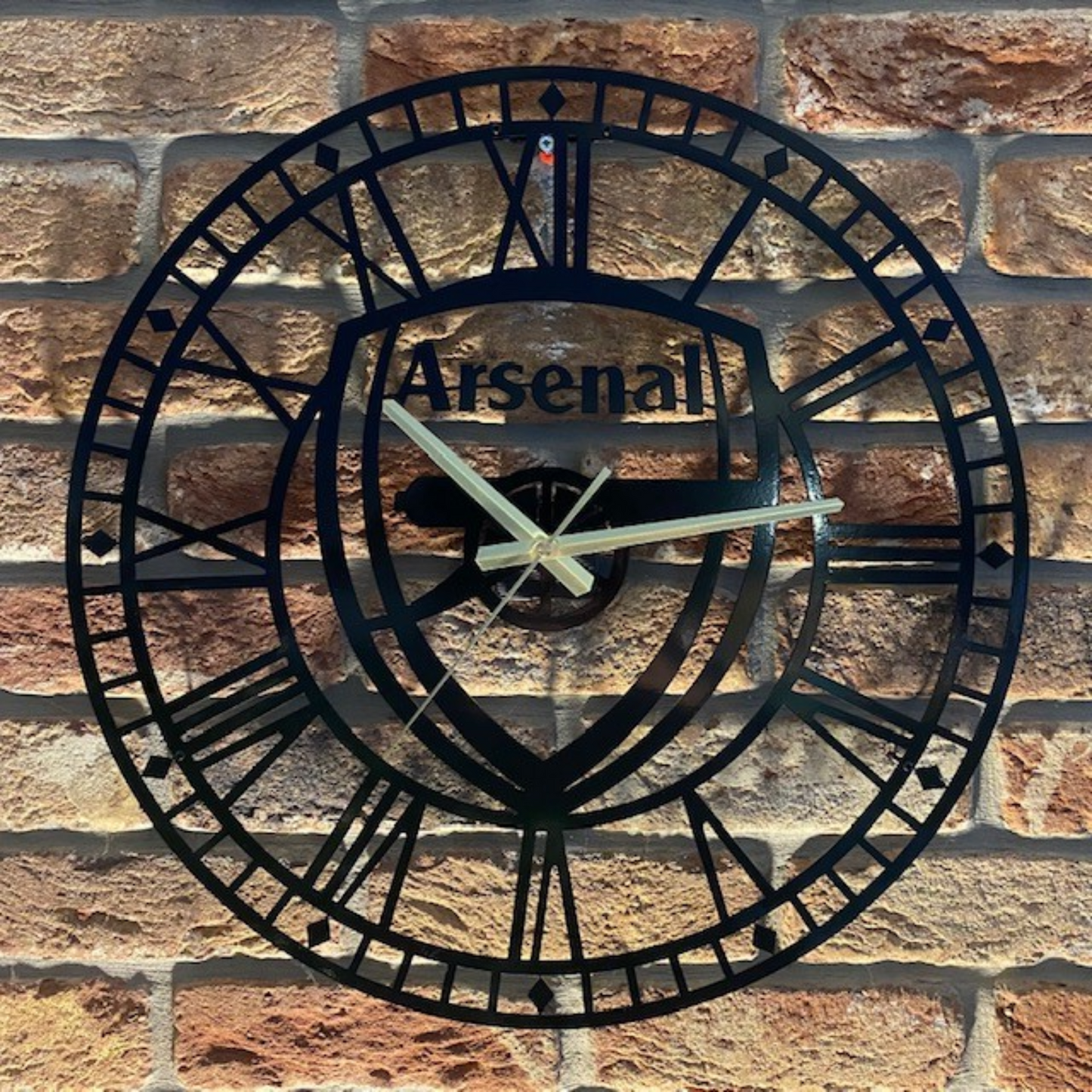 Horloge de football Arsenal en métal faite à la main sur mesure